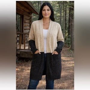 Sm/Med Cardigan Beige Black Sweater Pockets Cottagecore Color-Block Cozy Comfy